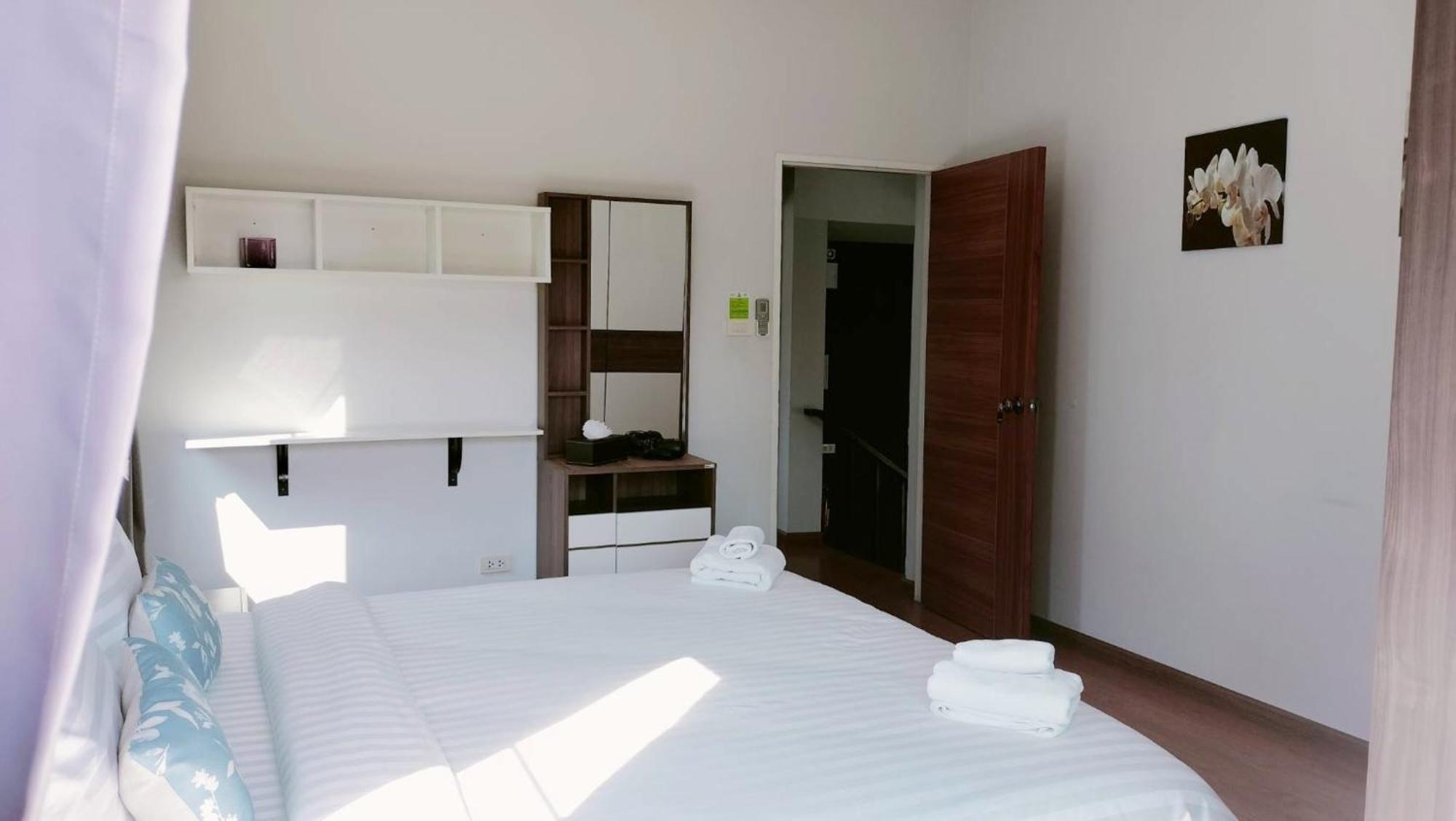 Villa Rajapruek Entire 3 Villas 7 Bedrooms Near Airport Τσιάνγκ Μάι Εξωτερικό φωτογραφία